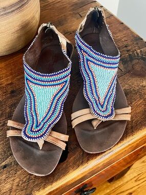 PIKOLINOS Beaded T-Strap Sandals in Light Blue, Navy & Tan